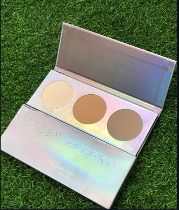 Green Alasko Contouring Powder Palette